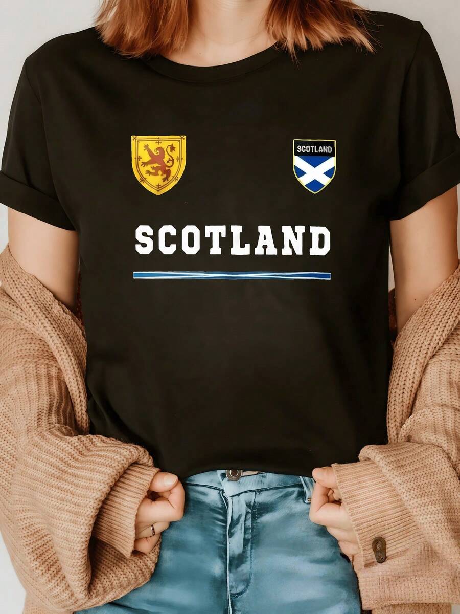 Scottish Shield With Golden Lion And Blue Cross Symbolizing The Strength And Pride Of The Nation, Highlighting The Valiant Spirit Of Its History. Women's Casual Modern T-Shirt, Comfortable For Everyday Wear. - 黑色 - 查看 1