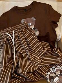 Conjunto de camiseta de manga corta con cuello redondo y estampado de oso de dibujos animados, y pantalones a rayas con cordón en la cintura para mujer - Marrón - Ver 1