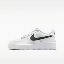 Nike Giày thể thao cổ thấp Air Force 1 GS dành cho trẻ em - Trắng/Đen - Xem 7