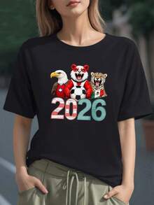 Tres animales emblemáticos águila oso y jaguar sosteniendo un balón con banderas de Canadá México y Estados Unidos simbolizan unión y pasión por el fútbol 2026 camiseta para mujer 100% algodón - Negro - Ver 1