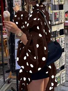 Blusa casual y sexy con estampado de corazón, contraste de color, botones delanteros y volantes/flecos en el bajo para uso en casa y vacaciones - Café integral - Ver 4