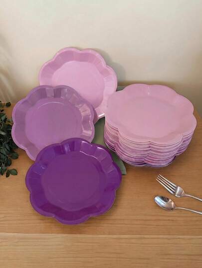 10pcs Purple Paper Plate Set, Solid Color Party Plates, Party Decor Paper Plates, Light Purple Cake Celebration Plates, Suitable For Lilac And Lavender Themed Birthday Party Decor, Suitable For Family Gatherings, Graduations, Weddings