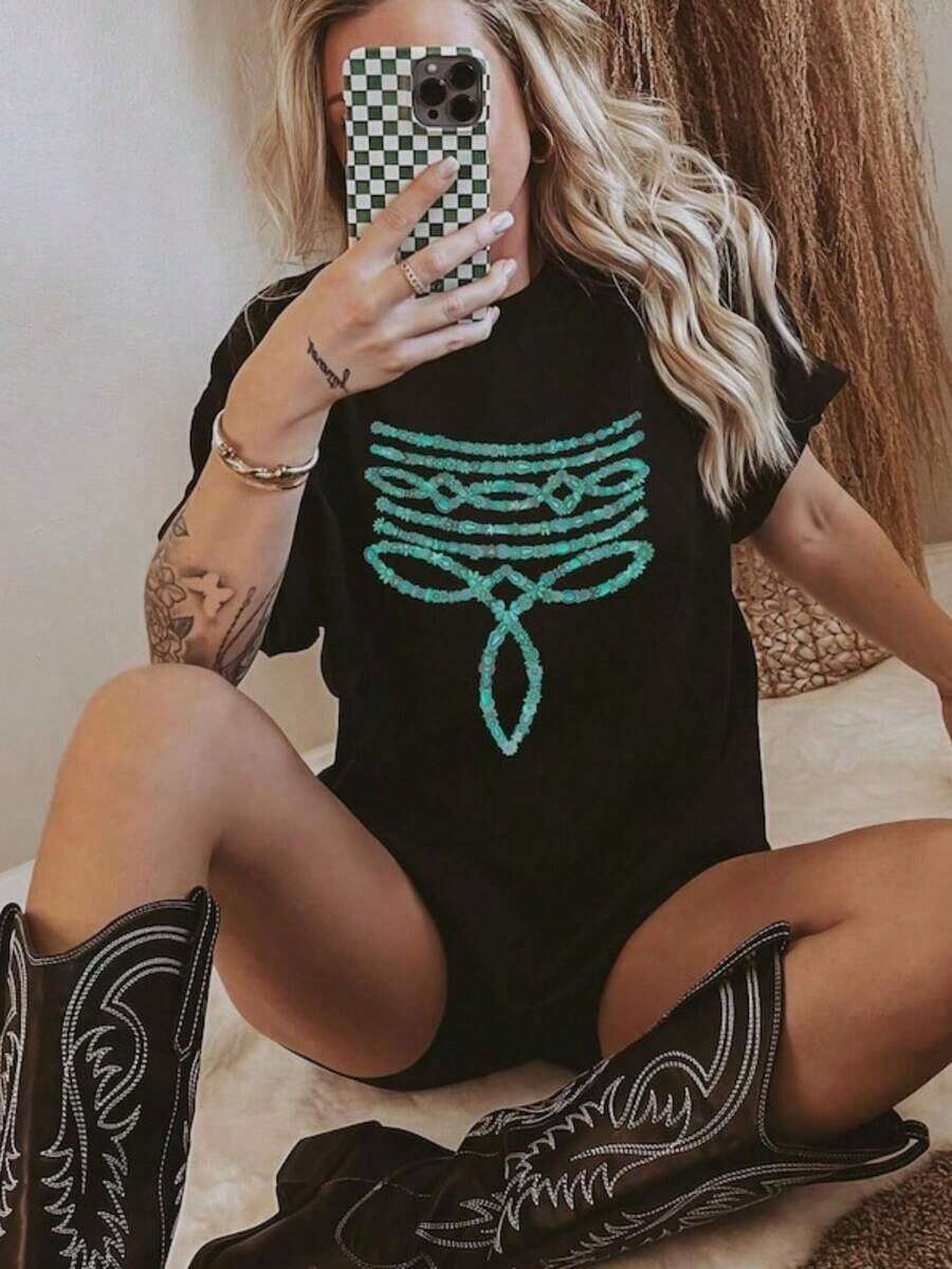 Camisa de estilo vaquero occidental para mujer con diseño de bota turquesa, camiseta sin mangas, camiseta de gran tamaño, camiseta de estilo suave, camiseta para conciertos, camisetas gráficas unisex, camiseta divertida. - Negro - Ver 1