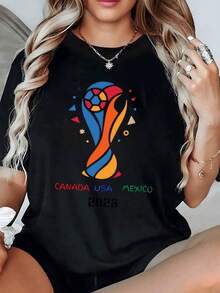 A Vibrant Symbol Uniting The Passion For Football In Three Nations, With Dynamic Shapes And Cheerful Colors Celebrating The Energy Of The World Cup. A Modern, Comfortable, And Casual Women's T-Shirt. - 黑色 - 查看 1