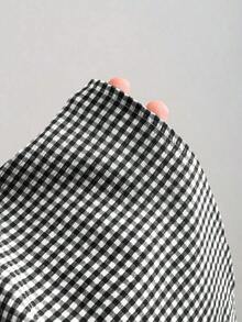 Camisa de mujer de corte ajustado con cuello con lazo, sin mangas, escote en V delantero abierto, botones verticales en la cintura y fruncido, de estilo casual y elegante para primavera y verano - Negro - Ver 6