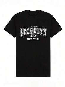 Camiseta de manga corta con cuello redondo suave y casual para mujer, estampado gráfico vintage desgastado de Brooklyn, Nueva York, EE. UU., fundada en 1998, adecuada para uso diario. - Negro - Ver 2