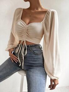 Blusa de manga farol con cuello de corazón y pliegues, corta - Beis - Ver 4