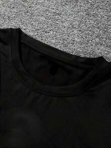 Men's Short-Sleeved Crew Neck T-Shirt With Print, Slim Fit Summer Casual Half-Sleeve, Modern And Comfortable Design, Urban Style, Printed Design, Casual T-Shirt, Basic T-Shirt, For Men And Women, For Couples - 2 - 查看 5