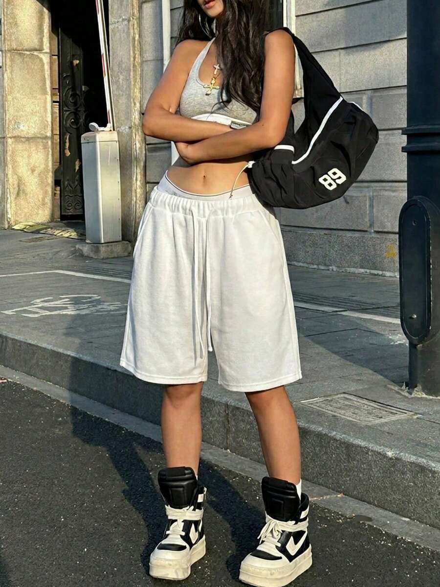 女款白色寬鬆運動短褲,彈性腰帶抽繩口袋休閒短褲,適合日常穿著、街頭風、慢跑、健身、度假、旅行、演唱會 - 白色 - 查看 1