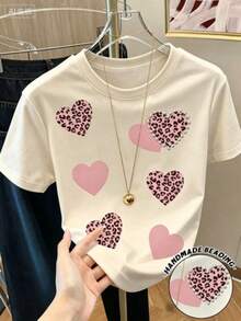 Camisetas estampadas de cuello redondo para verano (los pantalones son solo sugerencias de estilo) son holgadas y no realzan la figura, y el tejido es delgado y no abulta. Confeccionado con telas suaves, transpirables y amigables con la piel, ofrece comodidad en la parte superior del cuerpo y evita la sensación de sudoración, con un diseño de estampado clásico y sencillo, adecuado para el uso diario, ir de compras y para el tiempo libre, con los mismos modelos básicos y versátiles para hombres y mujeres, muy adecuado para ocasiones como el Día del Trabajo y el Día de la Independencia de México, y fácil de usar durante todo el año. - Beis - Ver 1