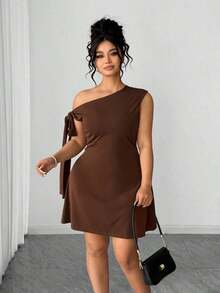 Vestido corto asimétrico de hombro de unicolor para mujer de talla grande - Marrón - Ver 4