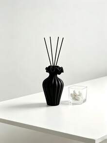 1pc Ruffled Diffuser Bottle, Modern Minimalist Black & White Optional Aromatherapy Vase, Nordic Style Home Decor Tabletop Ornament - Multicolor - View 4