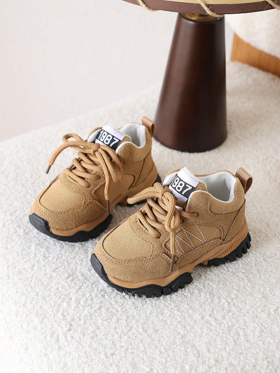 1 Pair Kids Shoes New Spring Soft Bottom Children's Sports Shoes Boys Running Shoes Lightweight Anti-Slip - Khaki - View 1