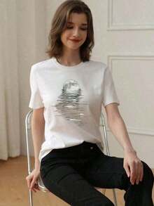 1 Piece Of Plus-Size T-Shirt For Everyday Wear, Summer 2026 Collection, 1 Piece Of Short-Sleeved T-Shirt With A Round Neck, Loose Fit, Casual, With A Simple Slogan Print, New Summer Collection For Women,  T-Shirt For Everyday Wear, Suitable For Daily Wear And Vacations. Women's T-Shirt. Soft Cotton, Sizes: Free Shipping, Within 24 Hours. Round Neck, 100% Cotton, Soft Fabric, Short Sleeve - 白色 - 查看 2