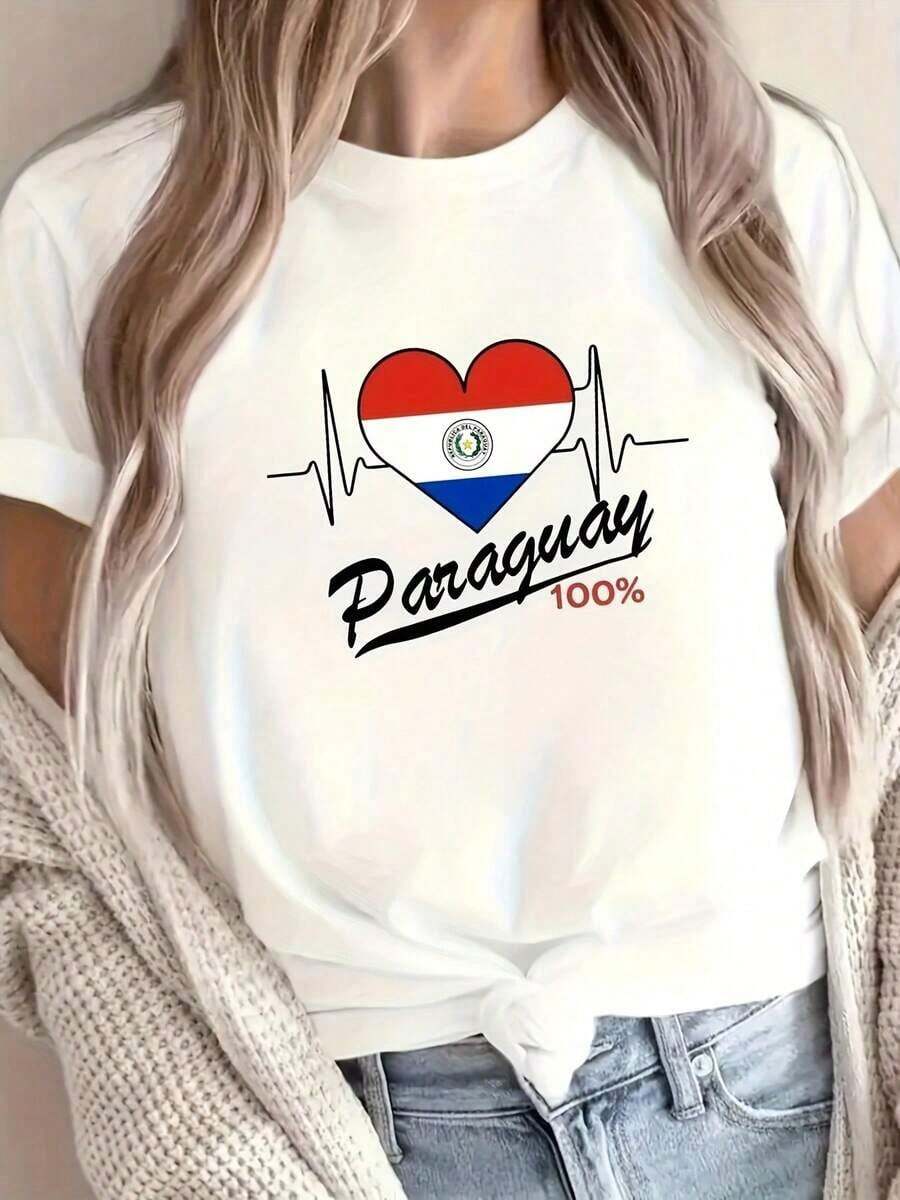 Paraguay National Pride T-Shirt - Flag, Heart, And Emblem Print, Comfortable Casual T-Shirt Suitable For Spring, Summer, And Fall. Short-Sleeved, Crew-Neck, Washable T-Shirt With Paraguay Design. Comfortable T-Shirt. Ideal For Gifting. Women's T-Shirt. Elegant. Bohemian Style. Soft, Breathable, And Comfortable Garment, Perfect For Spring, Summer, And Fall; Ideal For Vacations, Travel, And Everyday Wear. Perfect For Watching A Game. - 白色的 - 查看 1
