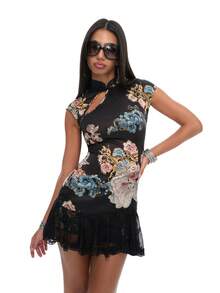 Cheongsam Style Dress With Koi Print, Modern Chinese Design, Lace Hem, Fitted Cut - Black - View 4