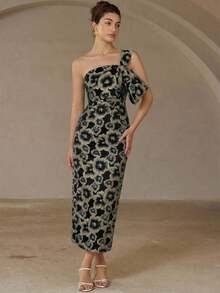 Nuevo vestido de cóctel largo, elegante y de lujo con estilo vintage para dama. Vestido ajustado y entallado sin mangas, con decoración de lazo en el hombro asimétrico oblicuo, de tela jacquard. - Negro - Ver 7