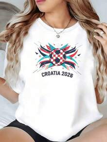 Balón de fútbol con patrón ajedrezado rojo y blanco que simboliza la pasión deportiva y la energía nacional de Croacia acompañado del texto CROATIA 2026 camiseta de mujer casual moderna cómoda para aficionadas al deporte - Negro - Ver 1