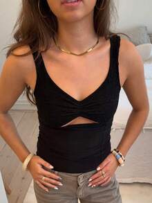 Solid Color Cutout Form Fitting Tank Top For Women Sleeveless V Neck Textured Bodycon Cami - Black - View 5