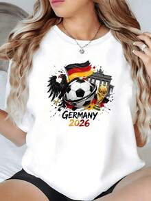 Balón de fútbol acompañado por un trofeo dorado con bandera alemana y el año 2026 mostrando pasión deportiva y orgullo nacional camiseta de mujer casual moderna cómoda para fanáticas del fútbol - Negro - Ver 6