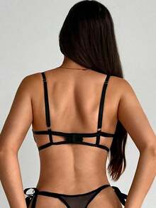 Set de 2 piezas de lencería compuesto por sujetador y pantie con bordado floral y tela de malla para mujeres - Negro - Ver 8