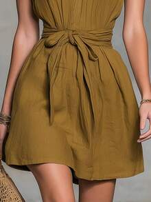 2026 verano nueva colección de vestidos femeninos de moda casual con escote en V, cintura ajustada y cinturón para vacaciones - Verde - Ver 3