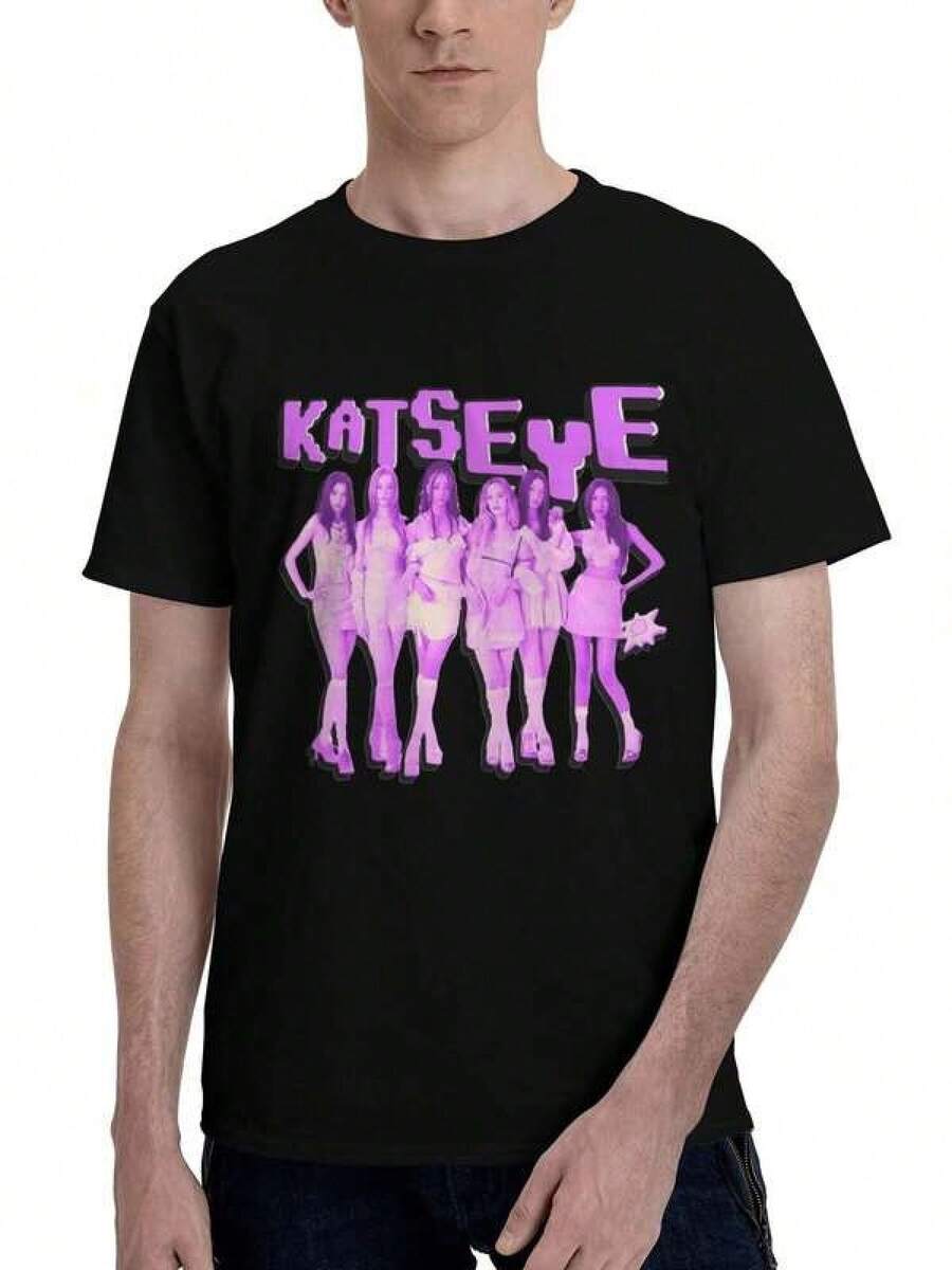 Camiseta unisex de manga corta, KATSEYERosaRetroGrupoGráficoCamisetaHombres&MujeresInformalK-PopRopa urbanaTeetopsdemujer, MichaelJacksonGráficoCamisetaDulceDiseño,VeranoInformalDesgaste, CalienteClimaWear,camisetasparamujer,camisetasparahombre,playerasdehombre,,y2k,spiderman,regalosparaEsonovio,RetroVintage,playerasdehombregimnasio, spiderman, FIFACampeonato Mundial2026Camiseta,,regalosparaEsonovio, - Negro - Ver 1