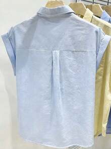 Camisa de manga corta con cuello texturizado azul claro, camisa suelta de bolsillo de manga enrollada de una sola hilera, camisa ligera y cómoda de estilo minimalista versátil para uso diario, trabajo y múltiples ocasiones - Azul - Ver 2