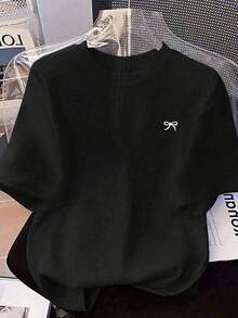 New 2026 Camiseta Casual de Mujer con Cuello Redondo y Estampado de Lazo - Manga Corta, Tejido Elástico, Blanca con Diseño de Lazo Negro, Perfecta para Ropa Casual, Top para Todas las Estaciones | Top con Estampado Divertido | Tejido Elástico, Camiseta de Mujer, Camisetas para Mujer, Camisetas de Mujer, Camisetas de Mujer, Tops de Mujer, Camiseta de Mujer, Camisetas de Mujer Camiseta casual para mujer con diseño minimalista y estampado detalle, corte holgado, cuello redondo, manga corta, ideal para primavera/verano. - Negro - Ver 6