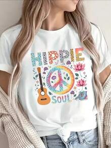 Camiseta de manga corta ligera y duradera, con un vibrante diseño de estilo hippie y espíritu pacífico, con estampados florales y de guitarra, perfecta para descansar en casa, en una cafetería o para salidas informales al aire libre. - Blanco - Ver 6