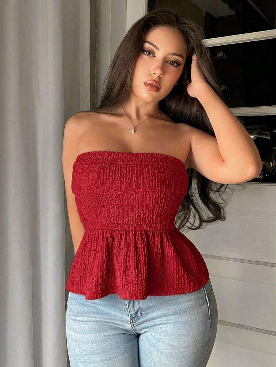 Top de tirantes con pliegues y volantes en el bajo, de tela texturizada, elegante - Rojo - Ver 1
