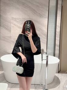 月光之夜迷你手提包，银色闪亮水钻材质，精致水晶装饰，2026新款时尚派对金属带钱包，适合存放口红和珠宝，适用于晚宴、婚礼、毕业舞会和情人节等场合。 - 銀色 - 查看 11