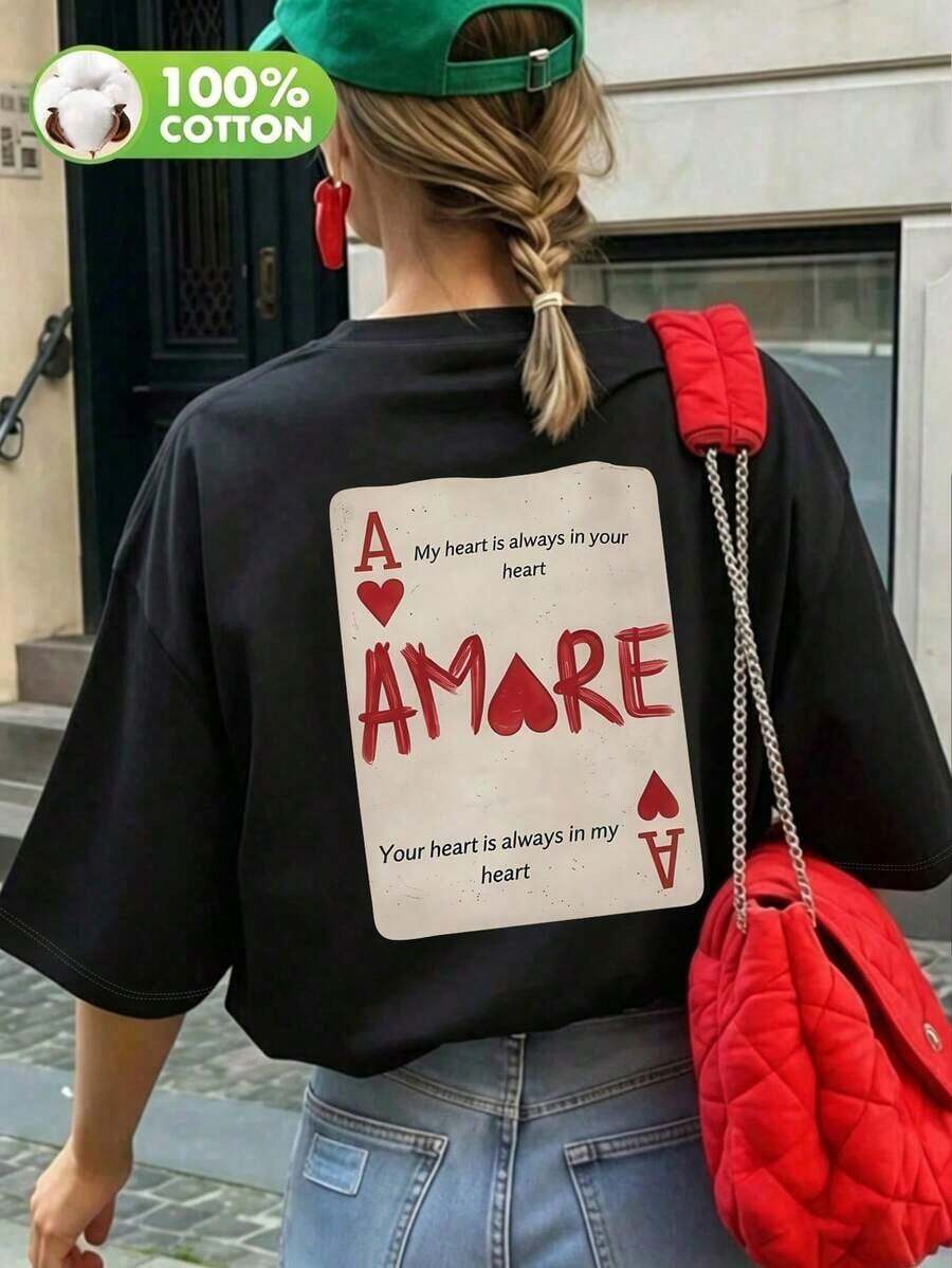Camiseta de manga corta para mujer con estampado de cartas de juego, diseñada con la clásica asa de pica como base, con símbolos de corazón y la letra A impresos en las cuatro esquinas, y la letra A invertida en la parte inferior derecha que replica las características visuales de una carta de juego.Adecuado para uso diario informal en primavera, verano y otoño.Negro, transpirable y cómodo - Negro - Ver 1