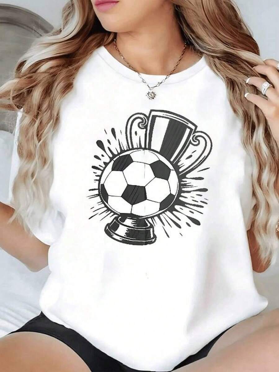 Trofeo brillante con balón de fútbol que simboliza la pasión por el deporte y la fuerza para alcanzar la victoria con energía y alegría camiseta de mujer casual moderna cómoda para amantes del fútbol - Negro - Ver 1