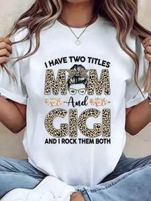 Soft, Breathable, And Lightweight For All-Day Comfort. Women's Leopard Print T-Shirt With The Slogan "Mom And Gigi, I Have Two Titles And I Rock Them Both." This Plus-Size Graphic Crew Neck Tee Is A Casual Style And Makes A Great Gift For Moms Or Grandmas. 220g. The Classic Crew Neck And Relaxed Fit Flatter All Body Types And Pair Easily With Jeans, Shorts, And Leggings. - 白色 - 查看 11