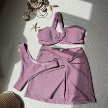 Nuevo traje de baño de tres piezas de color sólido, con un solo hombro, sin tirantes y de tela brillante. - rosa - Ver 1