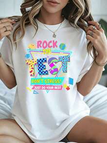 Elegante y casual para mujer, manga corta, camiseta Rock The Test con estampado gráfico divertido para la vuelta al cole, ropa casual blanca para estudiantes en verano y otoño. - Blanco - Ver 8