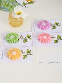 Each Set Contains 2 Items. The Set Includes A Small Daisy Scented Candle And A Card. This Is A Scented Candle And Card Set, Suitable For Home Decoration, Valentine's Day Gifts, And As A Gift For Friends - Daisy Scented Candle Flower Card - View 9