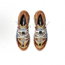 TOGA X ASICS Gel-Cumulus 16 TG Comfortable And Stylish Low-Top Running Shoes, Unisex, Brown - 1203A838-200 - View 6