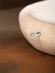 1 chiếc khuyên tai hình trái tim bằng bạc 925 mạ vàng 18K đính đá Moissanite, kiểu dáng phẳng, thời trang, không gây dị ứng và không phai màu, hoàn hảo cho đeo hàng ngày, dự tiệc, đám cưới, quà tặng Ngày của Mẹ và các dịp lễ. - Bạc - Xem 4