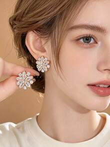 1 Pair Fashionable Luxury Delicate Glass Flower Design Elegant Earrings, Suitable For Parties, Banquets, Gatherings, Suitable For Teenagers - Gold - View 2