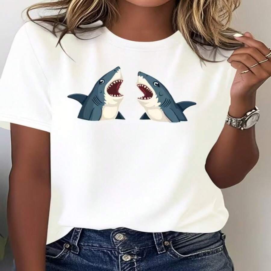 Camiseta casual blanca de algodón para mujer con estampado de tiburón, manga corta, cuello redondo, corte regular. - Blanco - Ver 1