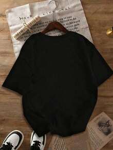 Comfortable Plus-Size Women's T-Shirt With A Book Theme And Ice Hockey Inspiration, Perfect For Casual Wear, Romantic And Distressed Looks. A Stylish Bookworm T-Shirt, A Cozy And Romantic Gift For A Reader, And A Great Choice For Everyday Wear. Plus-Size Women's Clothing. Casual Black. - 黑色 - 查看 3