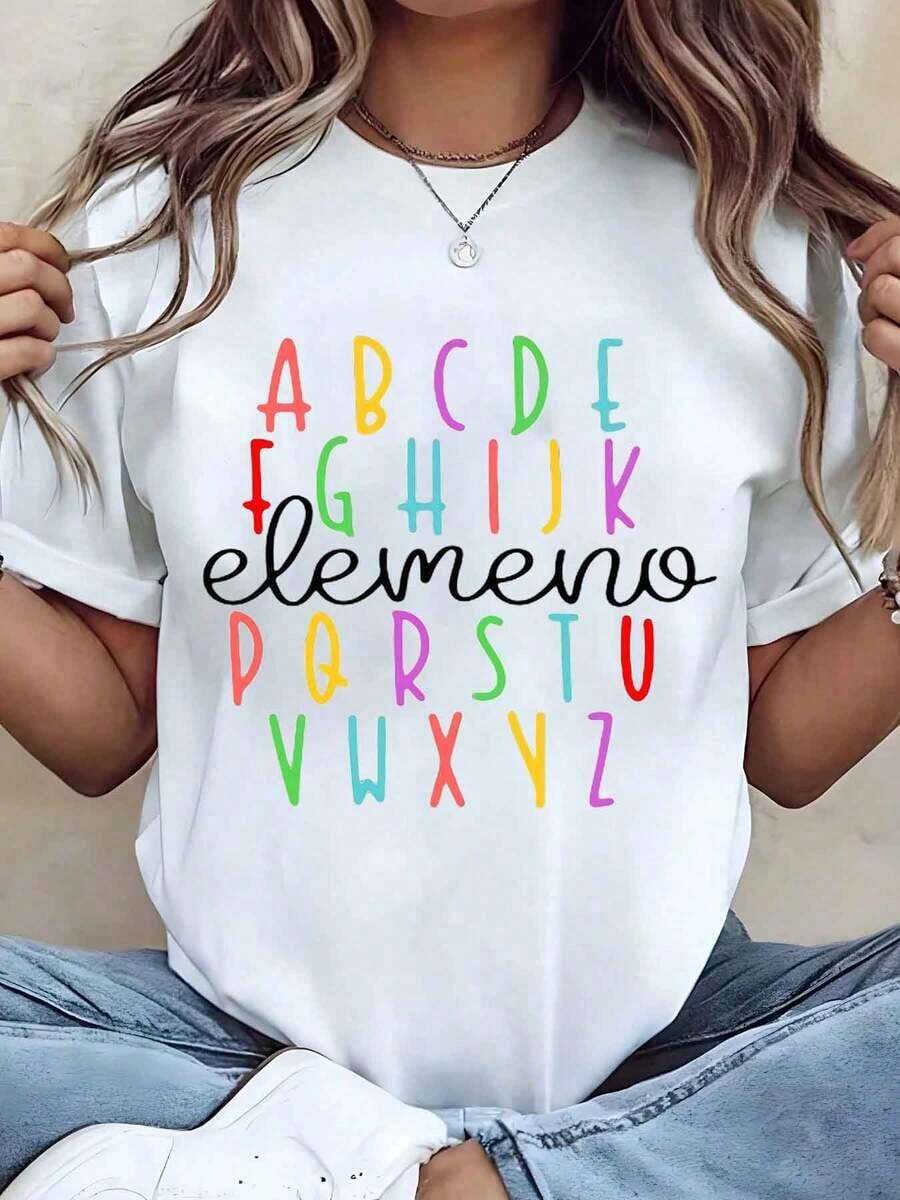 Diseñada para mujeres modernas, elegantes y cómodas. Camiseta de mujer con estampado de alfabeto, diseño de letras Elemento, cuello redondo, corte regular, ropa casual, idea de regalo. Top de mezcla de algodón de 220g, confeccionado con tela suave y transpirable de primera calidad, diseñado para comodidad durante todo el día y uso diario versátil, perfecto para salidas informales. - Blanco - Ver 1