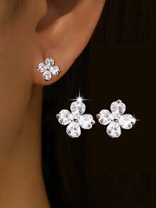 1 Đôi bông tai hình cỏ bốn lá may mắn tối giản bằng bạc Sterling S925, kiểu dáng thanh lịch, tinh tế, phù hợp cho nữ - Thích hợp cho tai xỏ lỗ, thời trang tinh xảo, thích hợp để đeo hàng ngày và làm quà tặng ngày Valentine. - cỏ bốn lá - Xem 10
