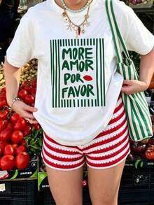 Una camiseta de verano para mujer, de corte holgado, cuello redondo y manga corta, estampada con el patrón de rayas verticales "MORE AMOR POR FAVOR", adecuada para vacaciones, trabajo, salidas, uso diario, citas, fiestas, reuniones, ropa casual de calle y otras ocasiones. 100% Algodón. - Blanco - Ver 4