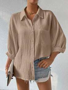 Camisa de mujer minimalista y casual de unicolor con botones delanteros, textura y hombros caídos - Caqui - Ver 7