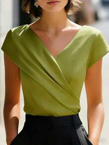 Camiseta de mujer de unicolor, elegante, con escote en V y mangas cortas cruzadas - Verde - Ver 1