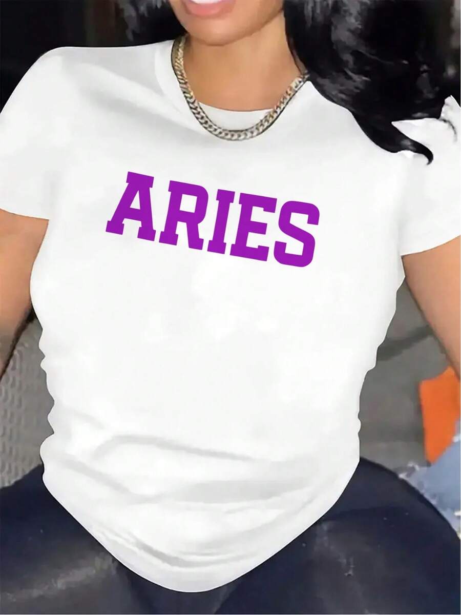 Camiseta de algodón de manga corta, diseñada específicamente para uso en el hogar y la sala de estar, con un ajuste duradero, ligero y cómodo, adecuada para el uso diario informal, con un elegante estampado de Aries en color morado en la parte frontal. - Blanco - Ver 1