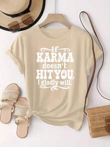 El estampado dice: "Si KARMA no te golpea, yo lo haré con gusto". Esta camiseta deportiva de moda, de manga corta y cuello redondo, con un estampado personalizado, es una prenda cómoda para mujer. Camiseta para mujer, verano. - Negro - Ver 10